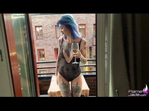 ❤️ زبردست لڑکی گلپ کے ساتھ چوس رہی ہے اور کھلے آسمان کے نیچے جوش سے چود رہی ہے۔ ❤❌  پر ur.mouthporn.ru ️❤